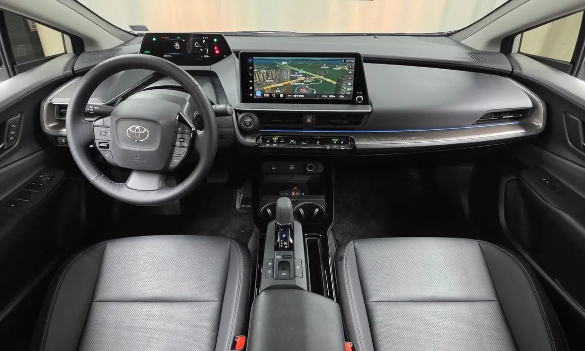 Toyota Prius — фото 9