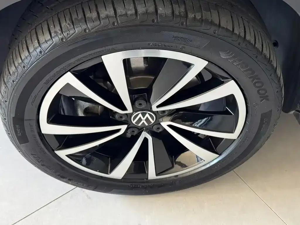 Volkswagen Tharu — фото 5