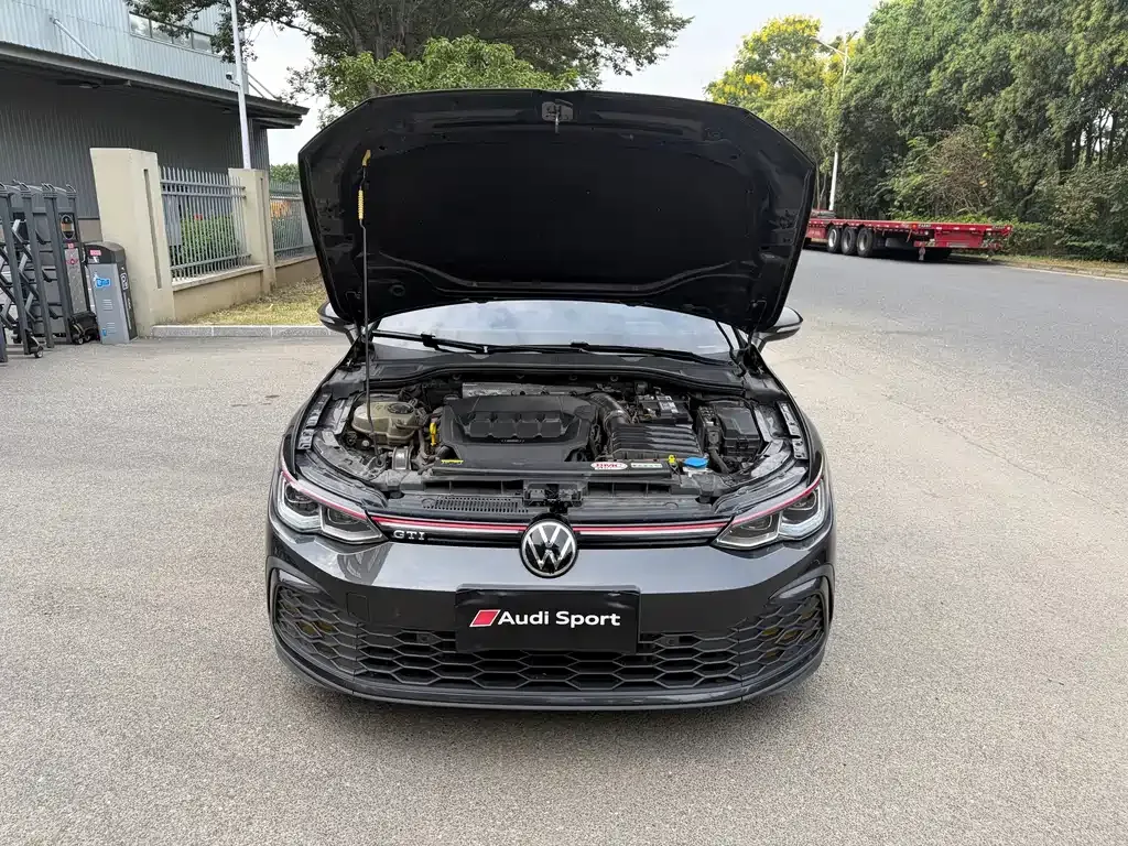 Volkswagen Golf GTI — фото 3