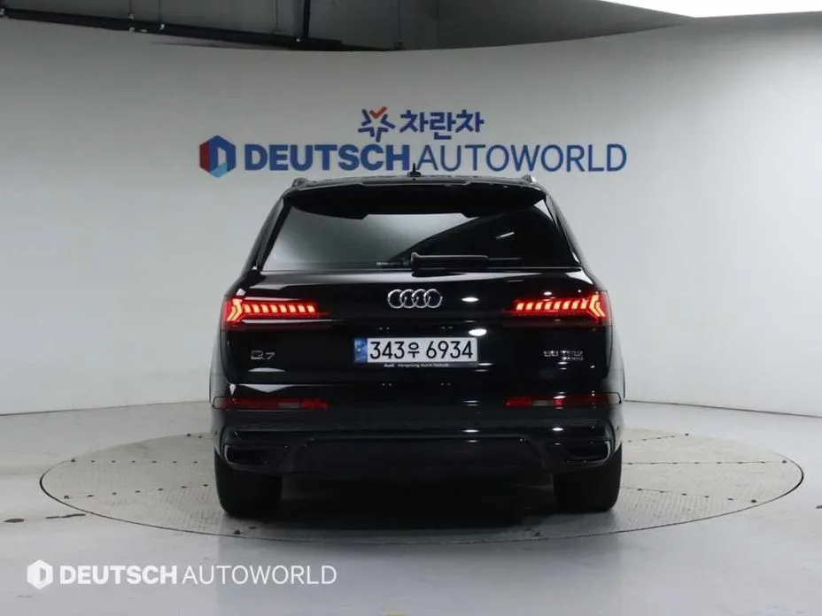 Audi Q7 — фото 4