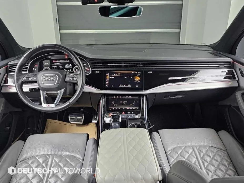 Audi Q7 — фото 8