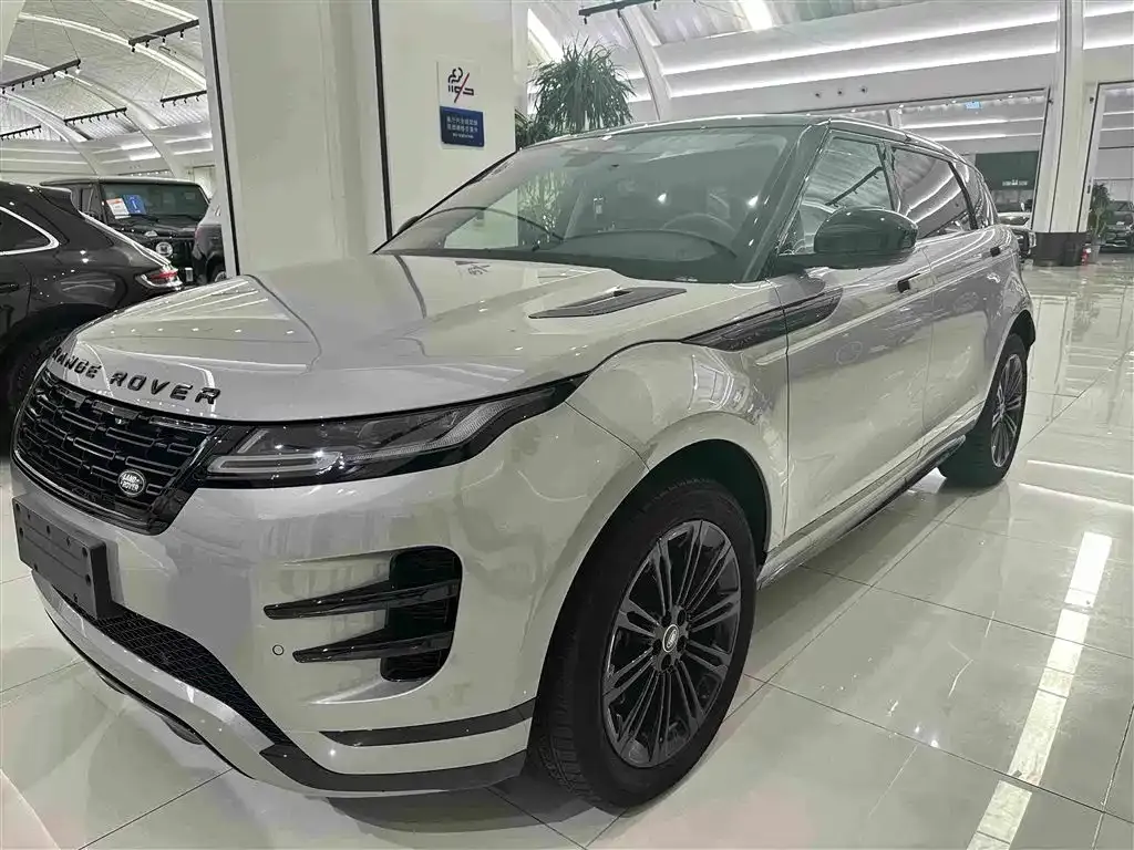 Land Rover Evoque — фото 1
