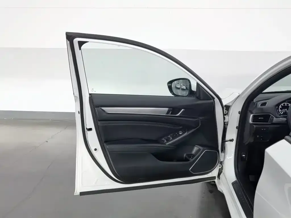 Honda Inspire — фото 4