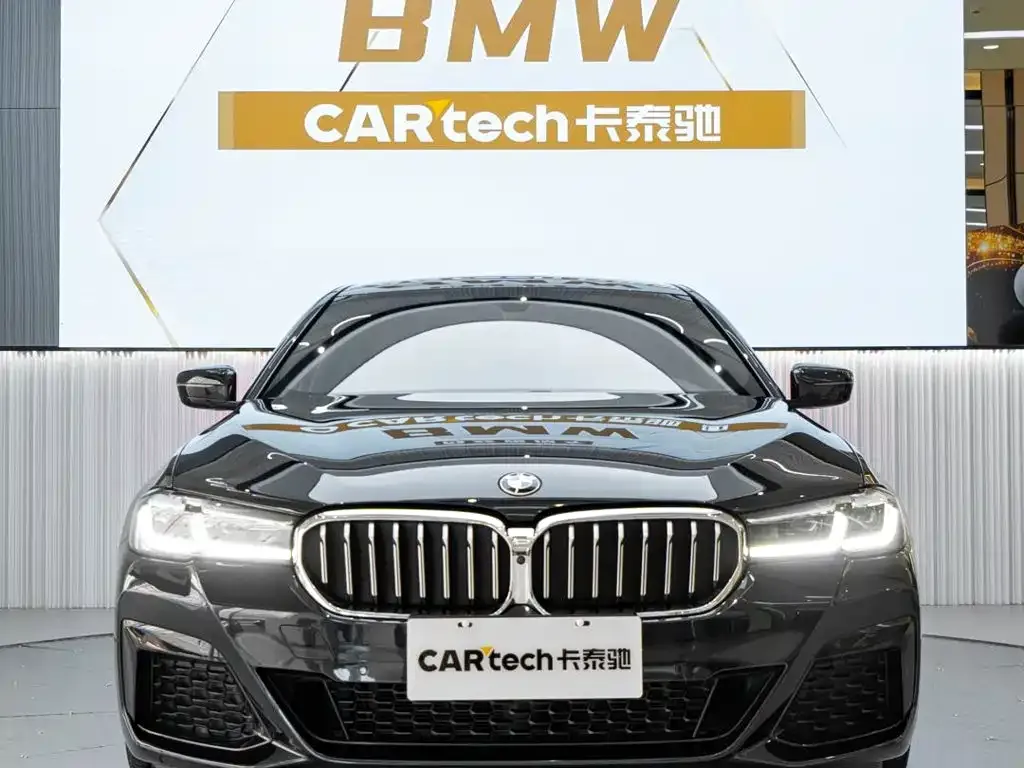 BMW 5 Series — фото 8