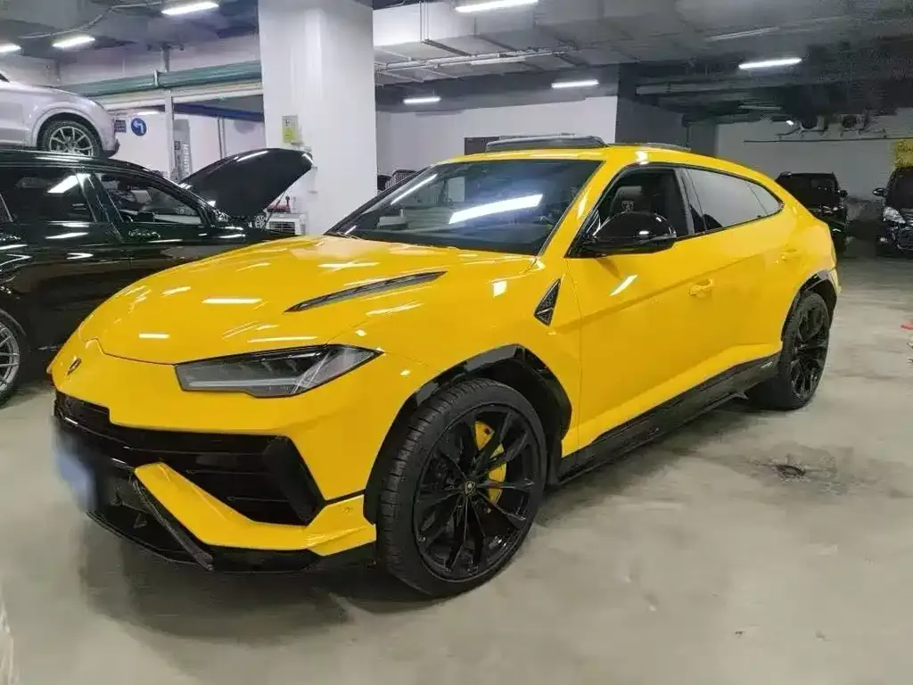 Lamborghini Urus — фото 1