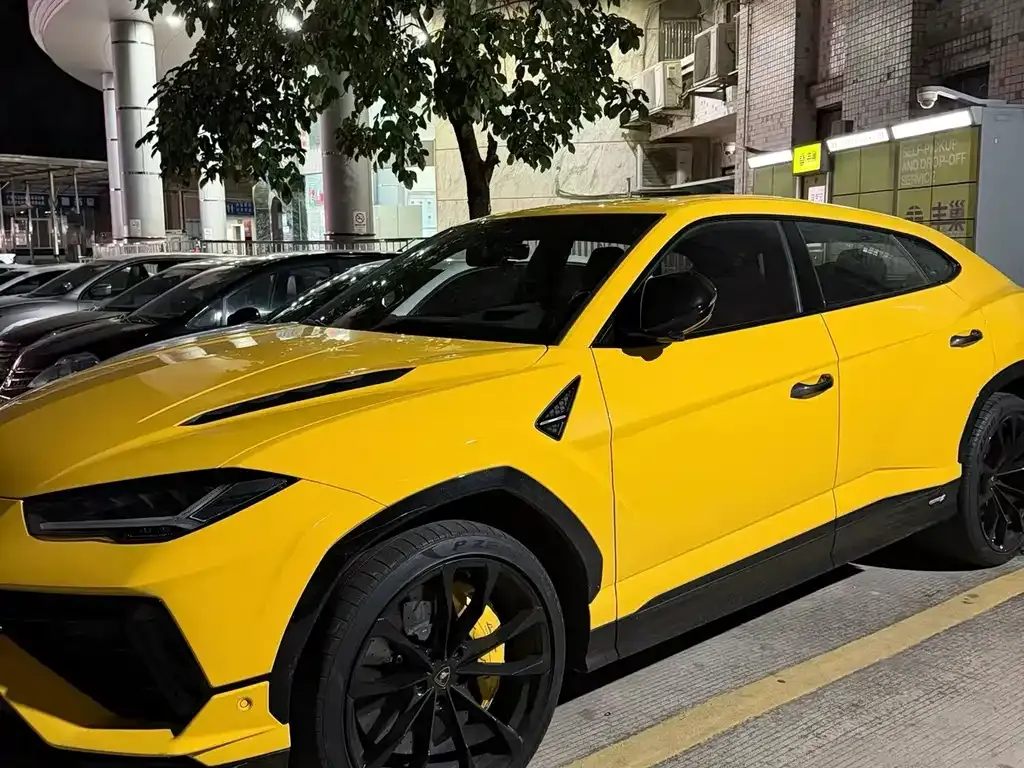 Lamborghini Urus — фото 5