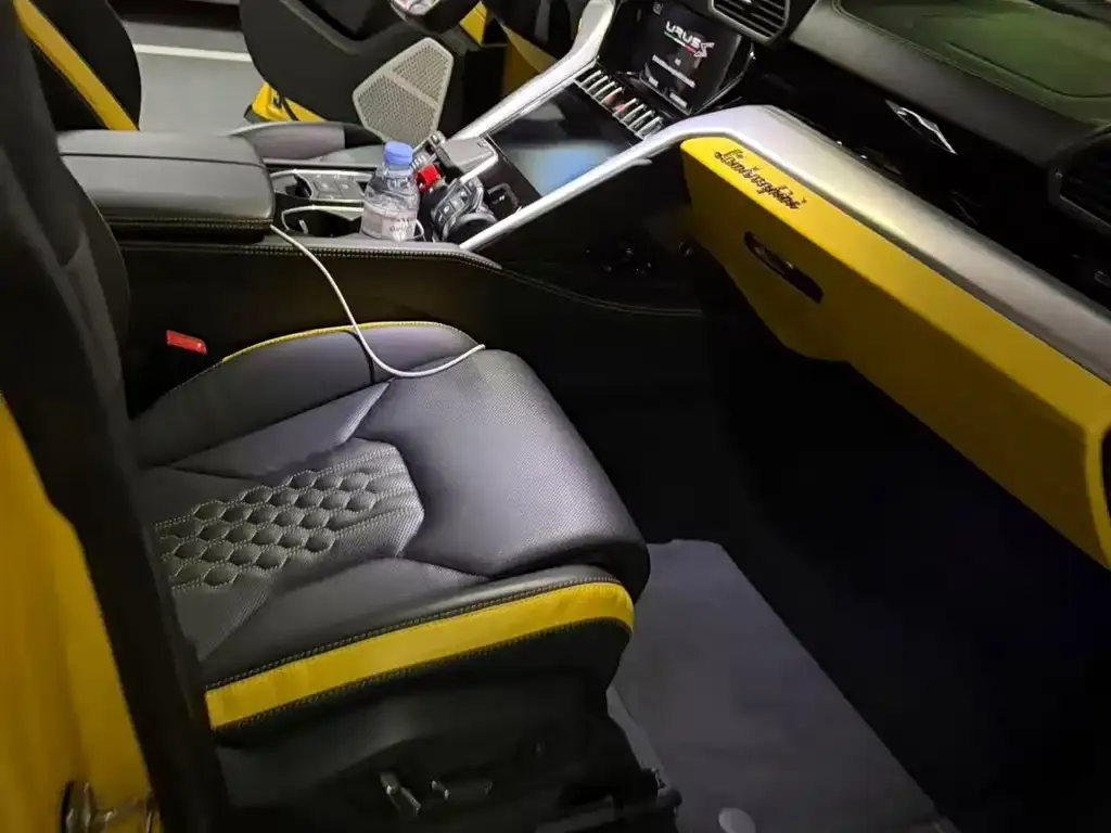 Lamborghini Urus — фото 2