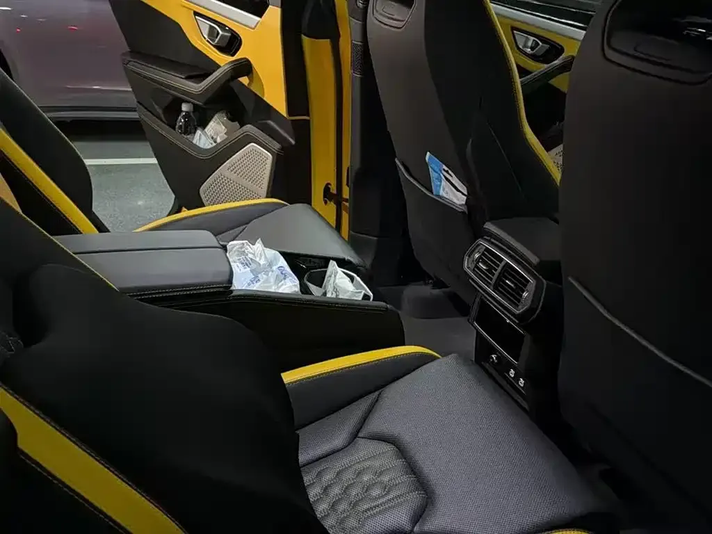 Lamborghini Urus — фото 4