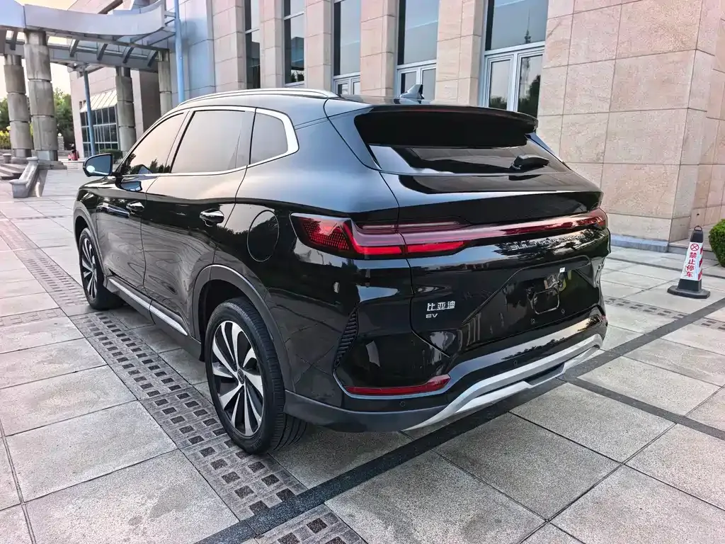 BYD PLUS New Energy — фото 4