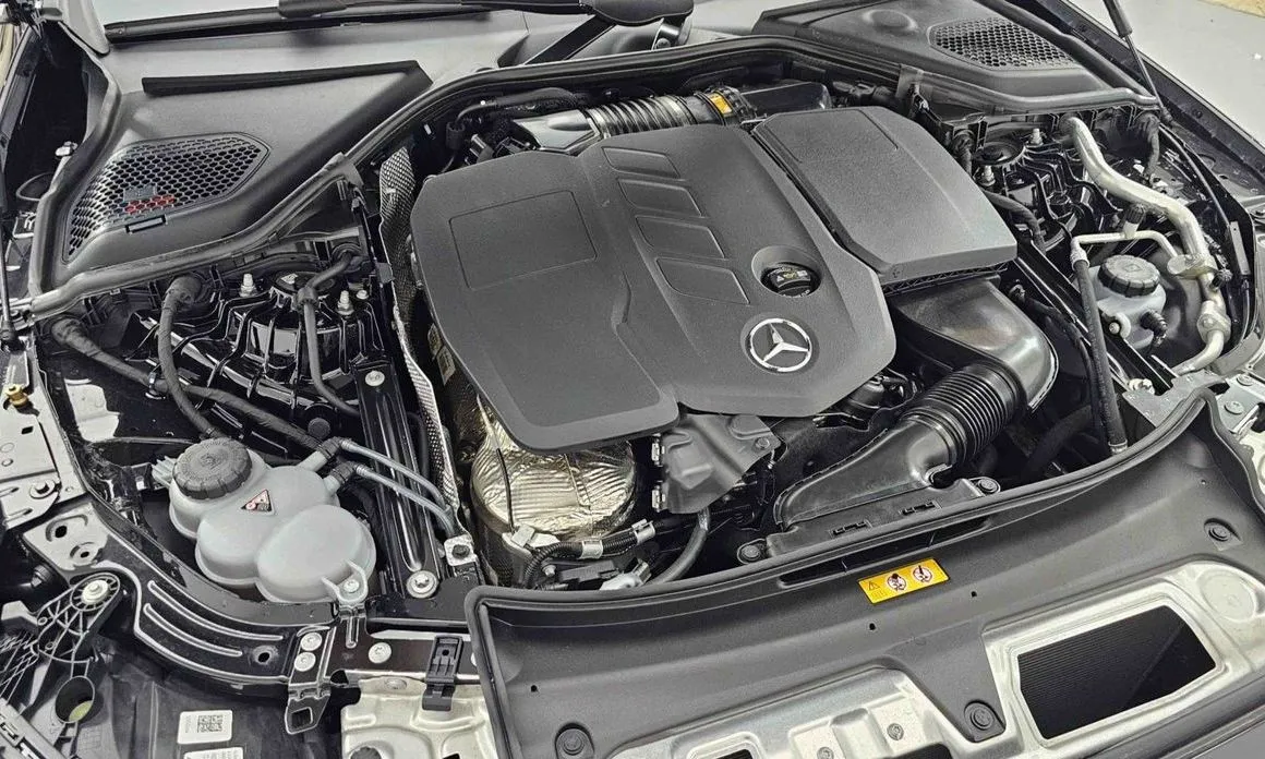 Mercedes-Benz E-Class — фото 10