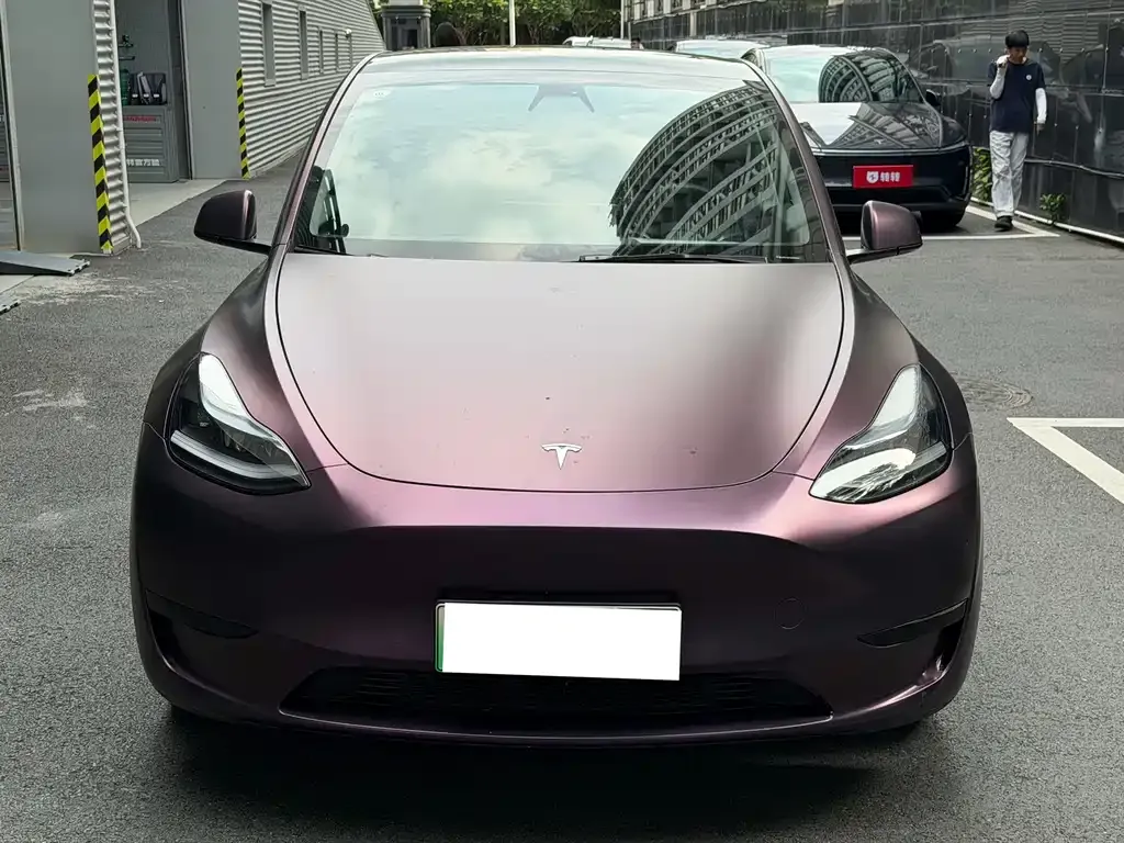 Tesla Model Y — фото 7