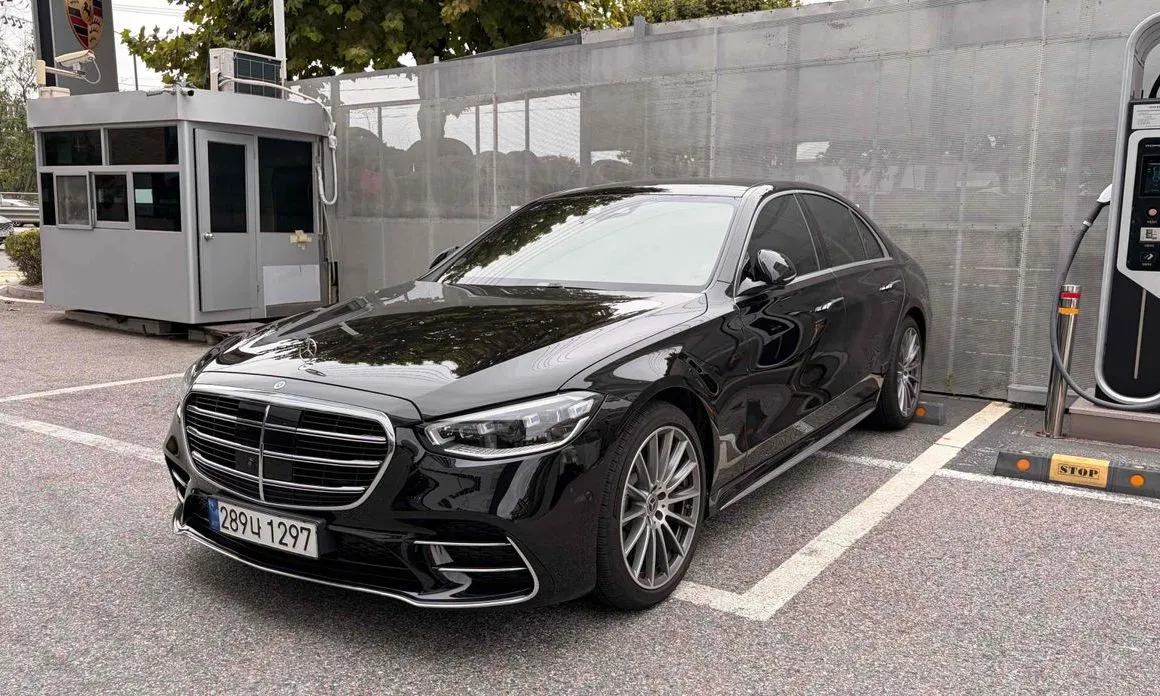 Mercedes-Benz S-Class — фото 1