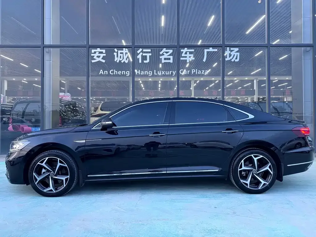Volkswagen Passat — фото 2