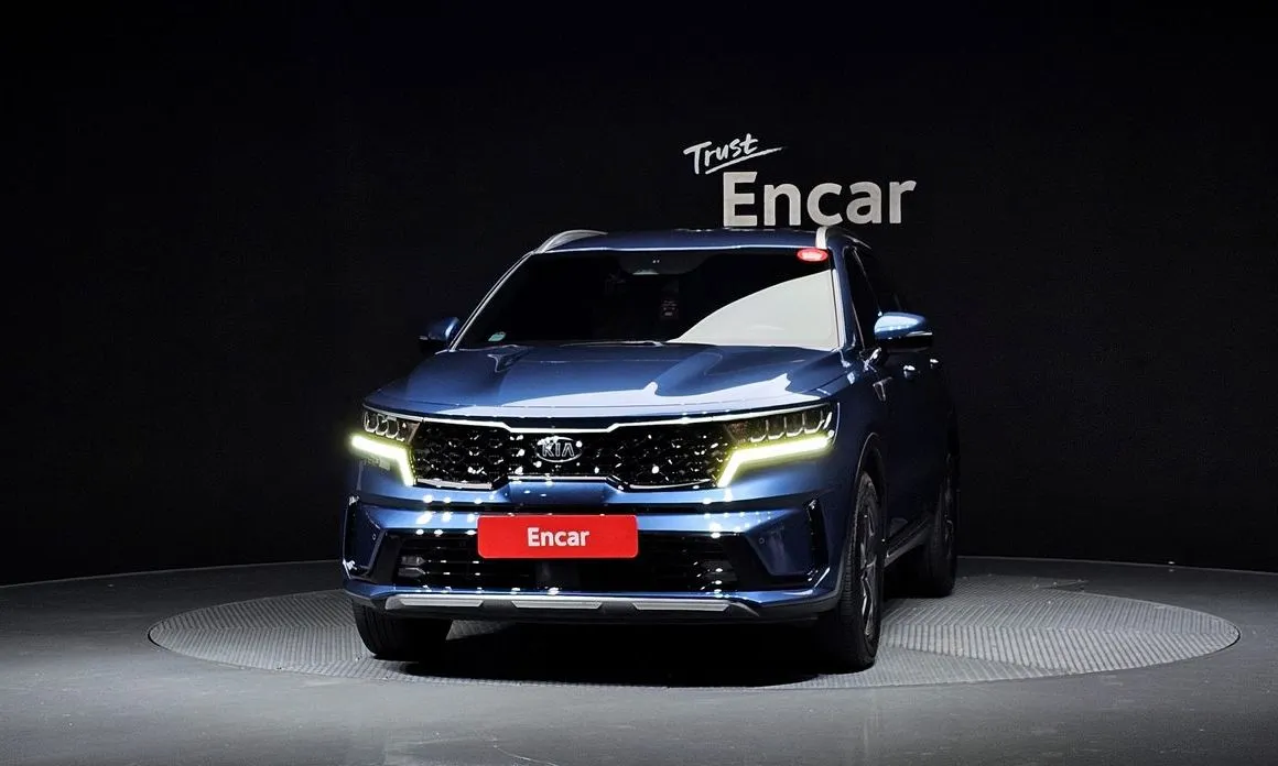 Kia Sorento — фото 7