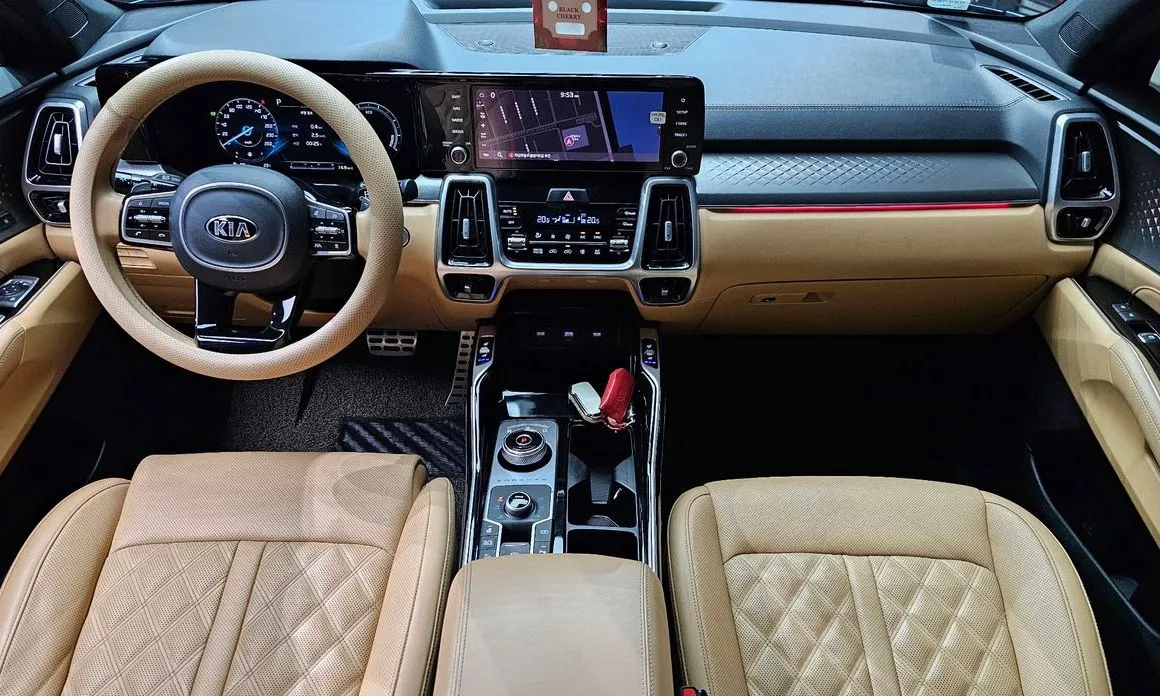 Kia Sorento — фото 10