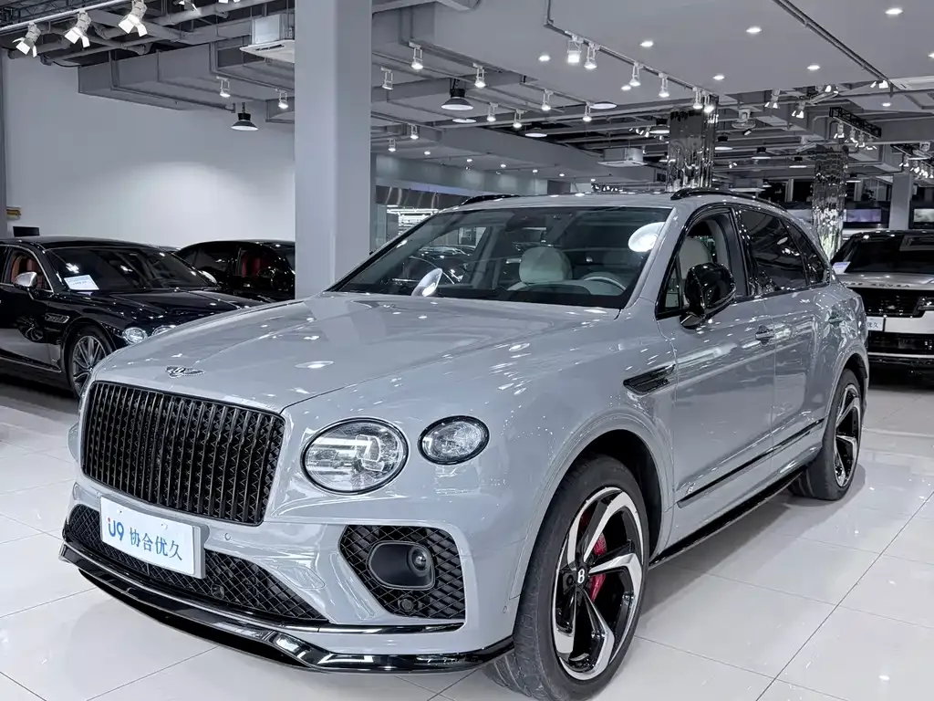 Bentley Bentayga — фото 1