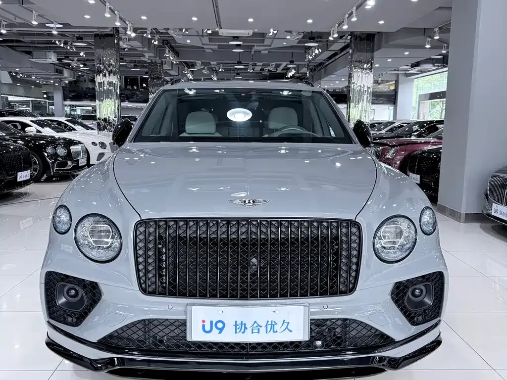 Bentley Bentayga — фото 3