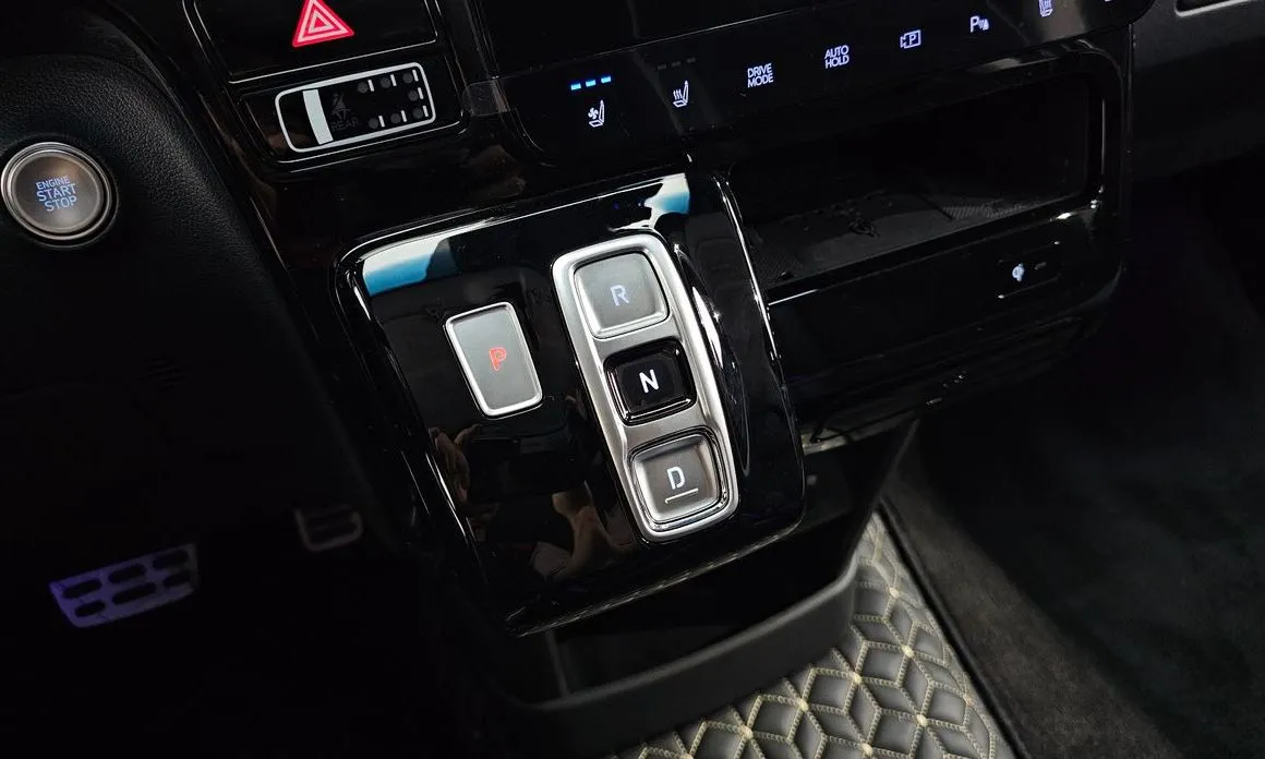 Hyundai Staria — фото 9