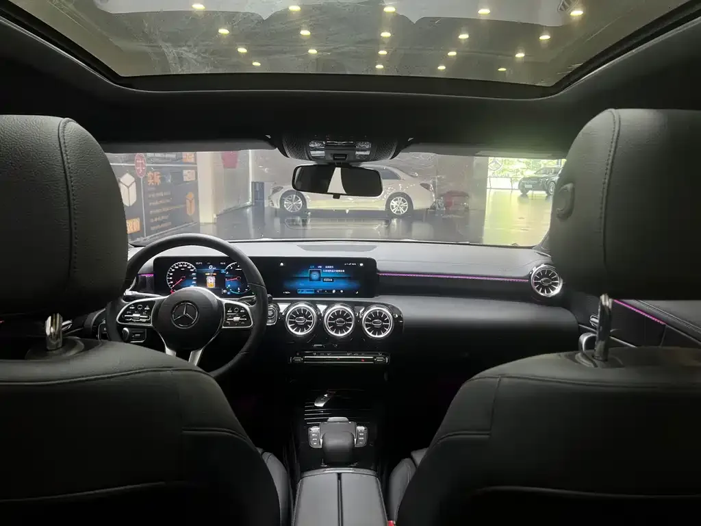 Mercedes-Benz A-Class — фото 10