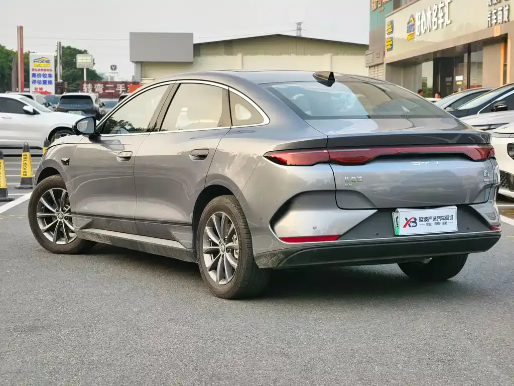 BYD Qin L — фото 8