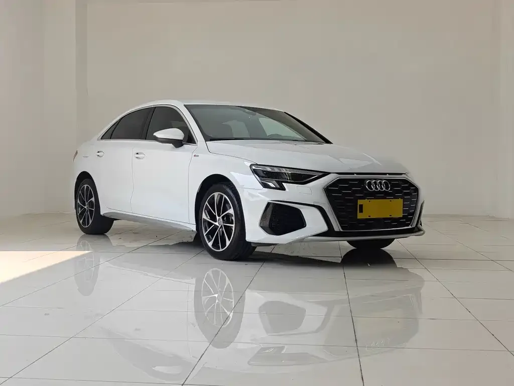 Audi A3 — фото 2