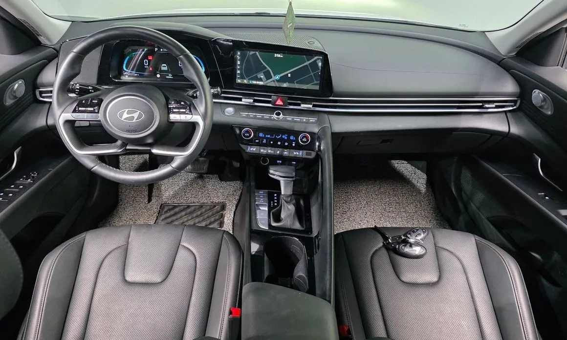 Hyundai AVANTE — фото 9