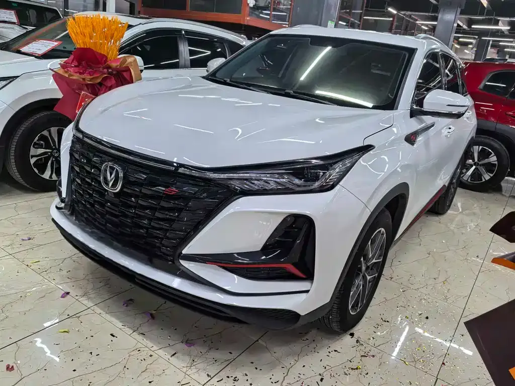 Changan CS75 PLUS — фото 1