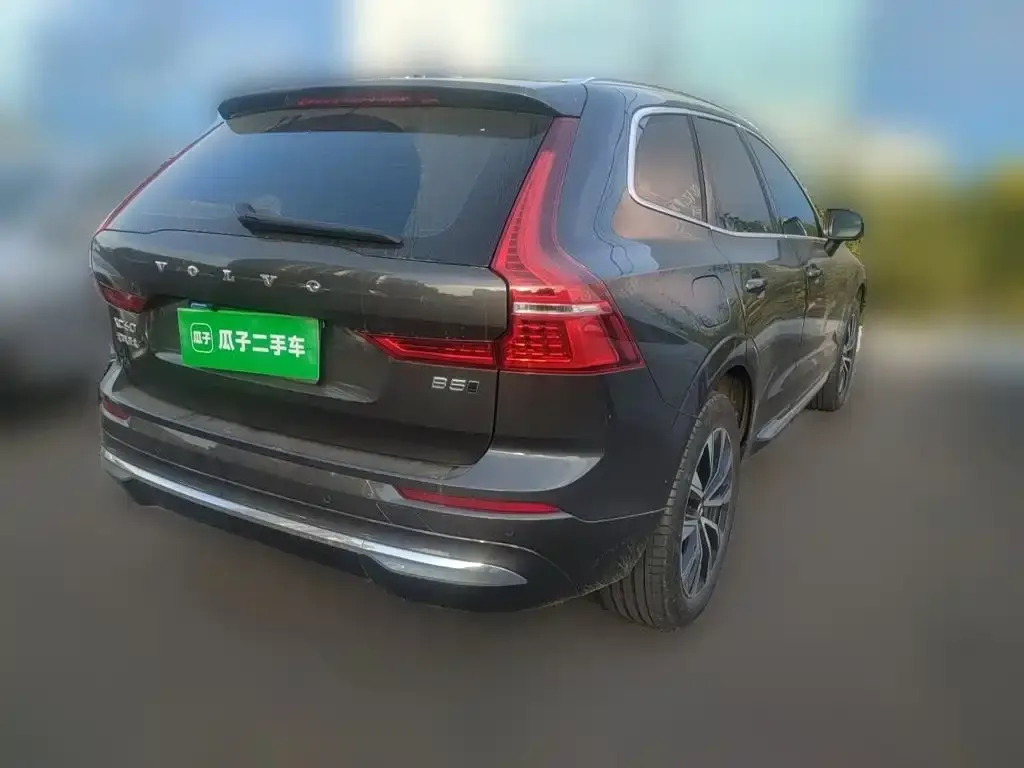 Volvo XC60 — фото 2