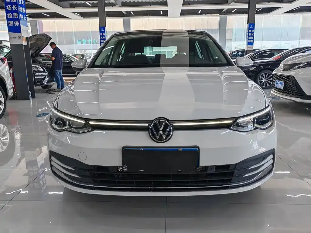 Volkswagen Golf — фото 2