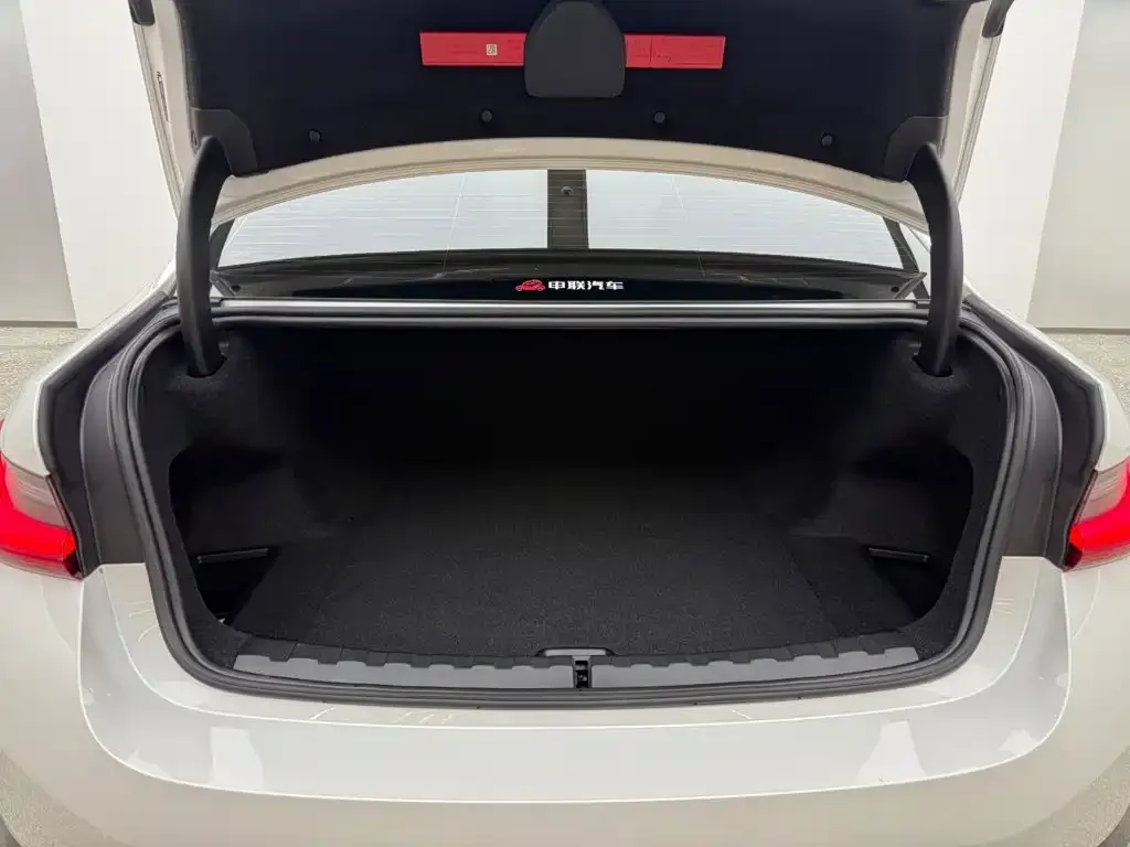 BMW i3 — фото 2