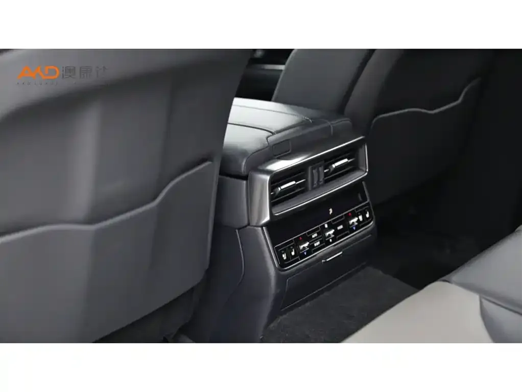 Lexus LX — фото 3