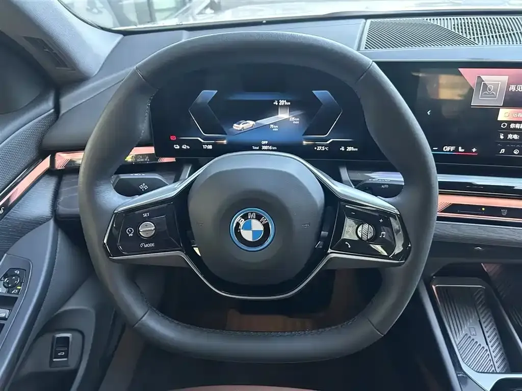 BMW i5 — фото 5
