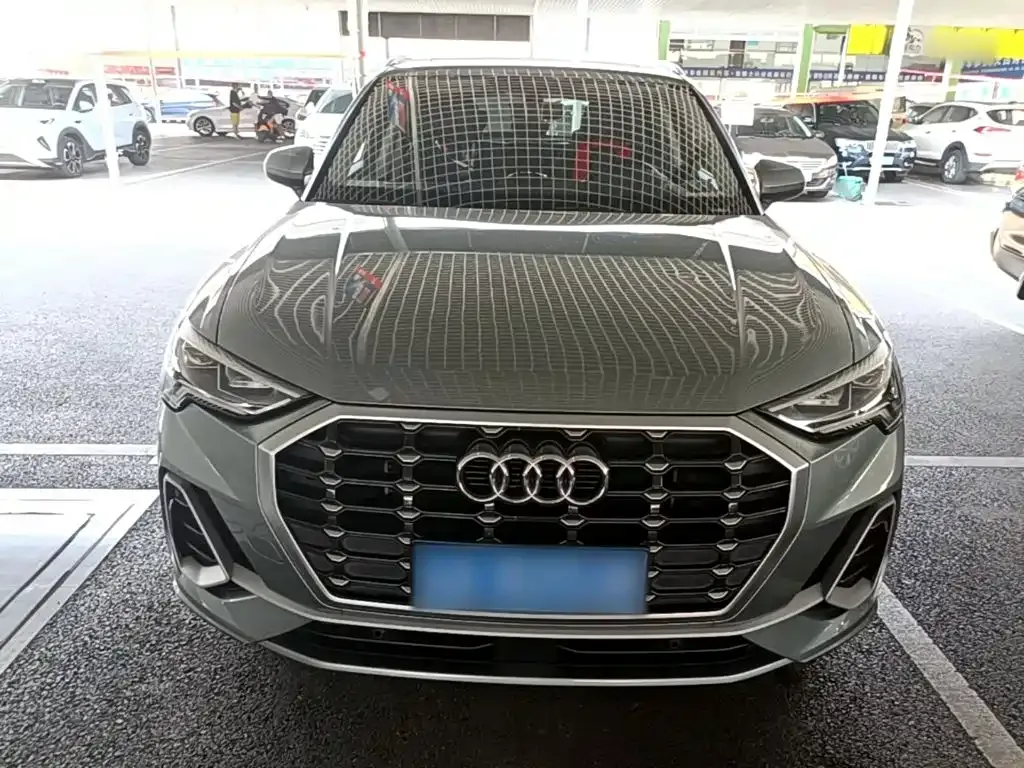 Audi Q3 — фото 9