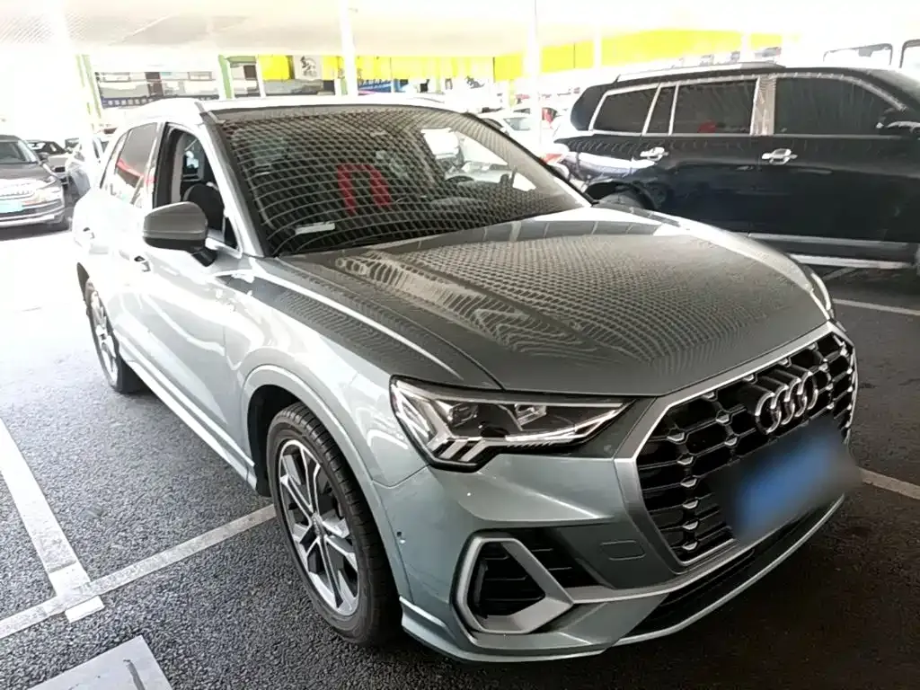 Audi Q3 — фото 10
