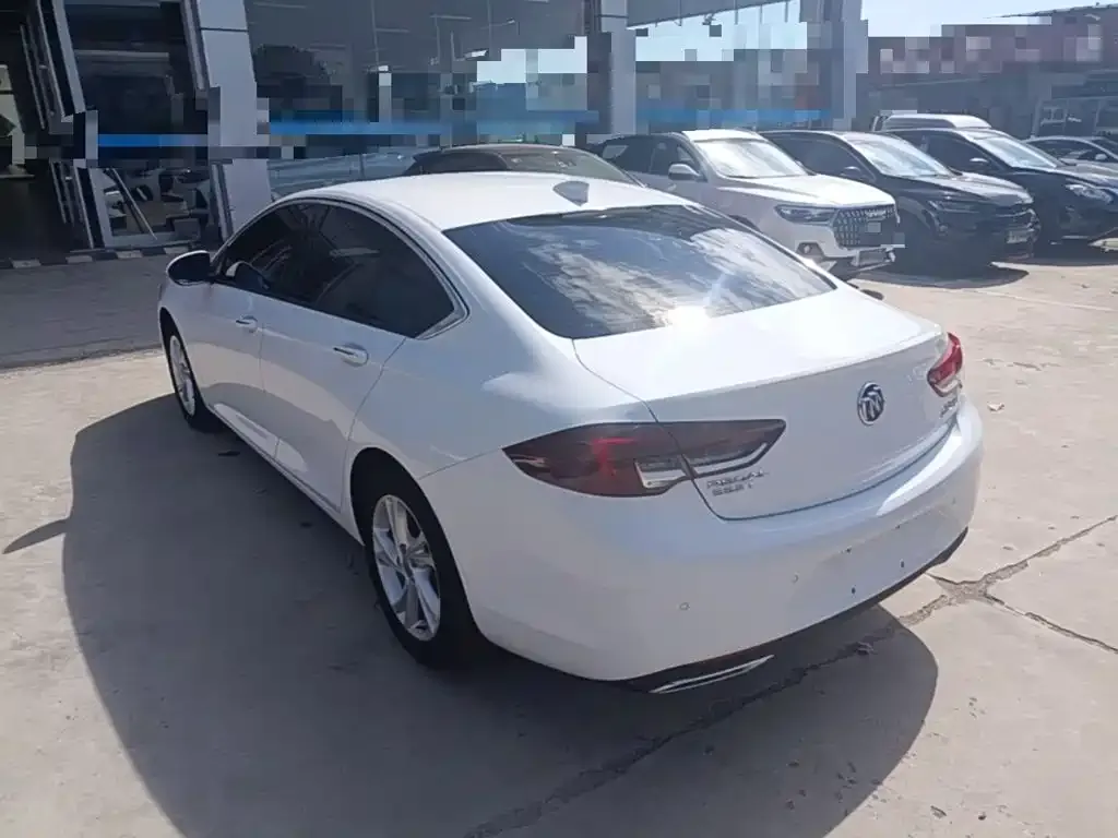 Buick Regal — фото 10