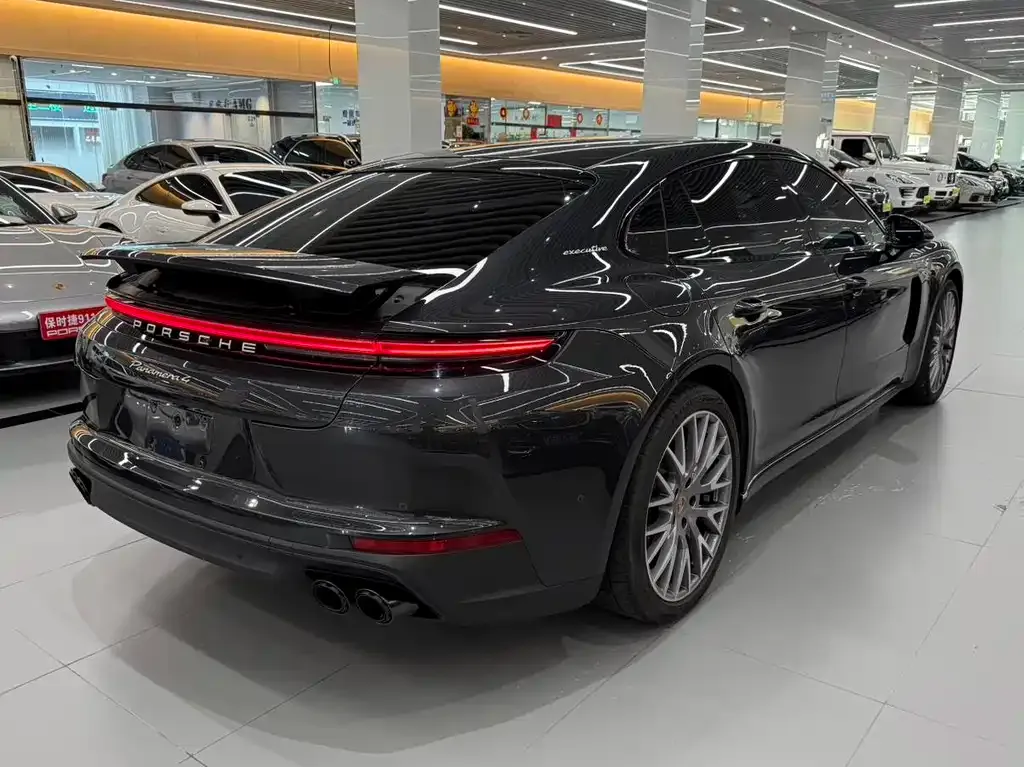 Porsche Panamera — фото 10