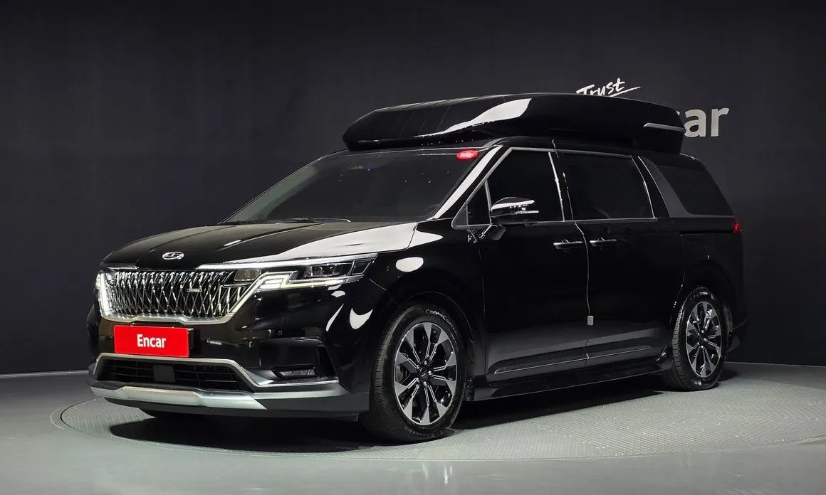 Kia Carnival — фото 1