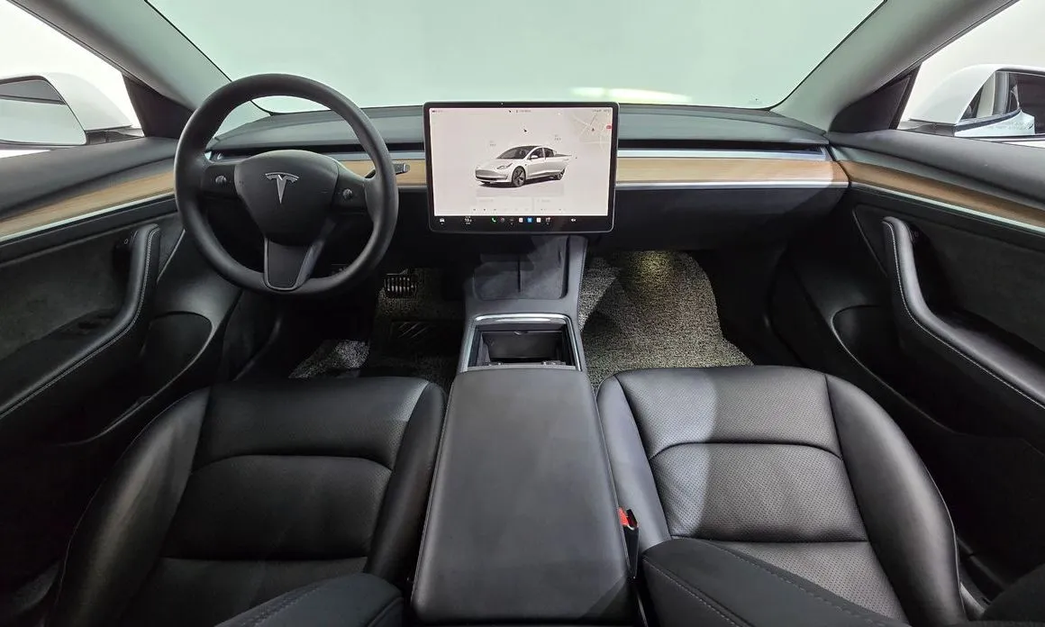 Tesla Model 3 — фото 6
