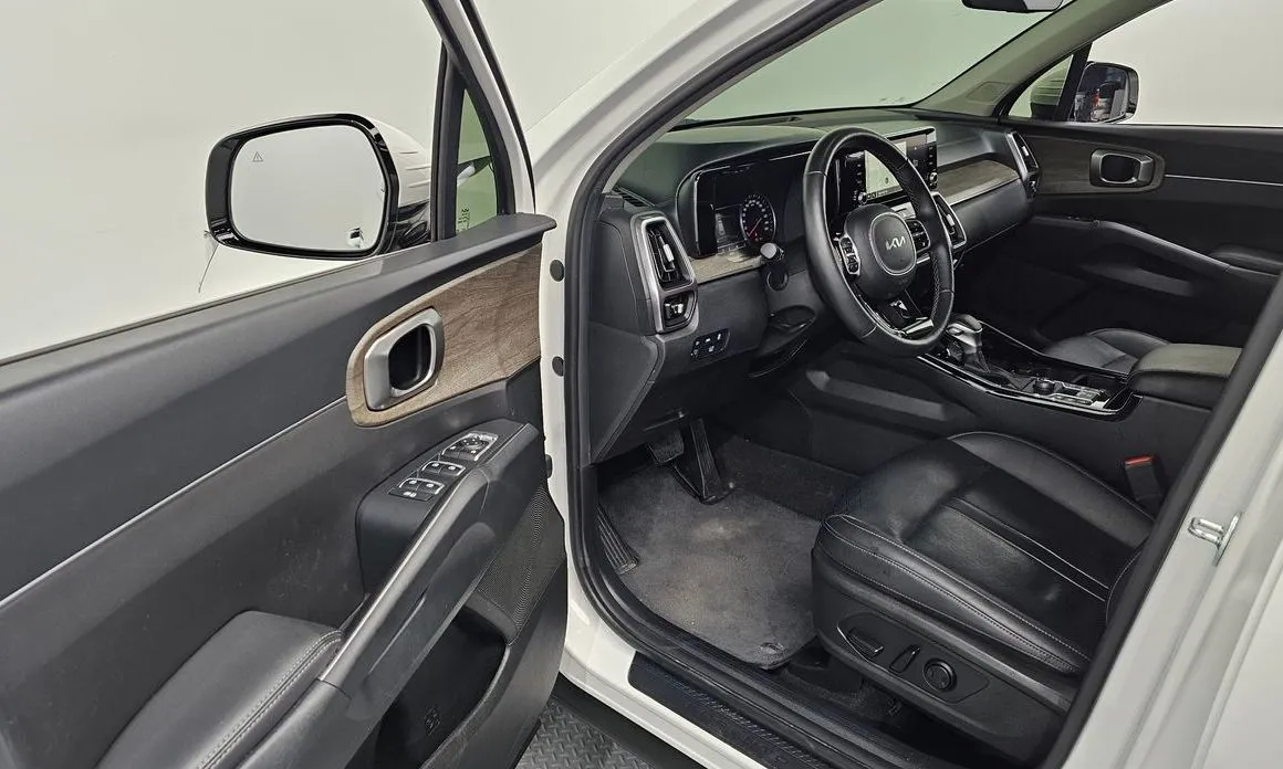 Kia Sorento — фото 6