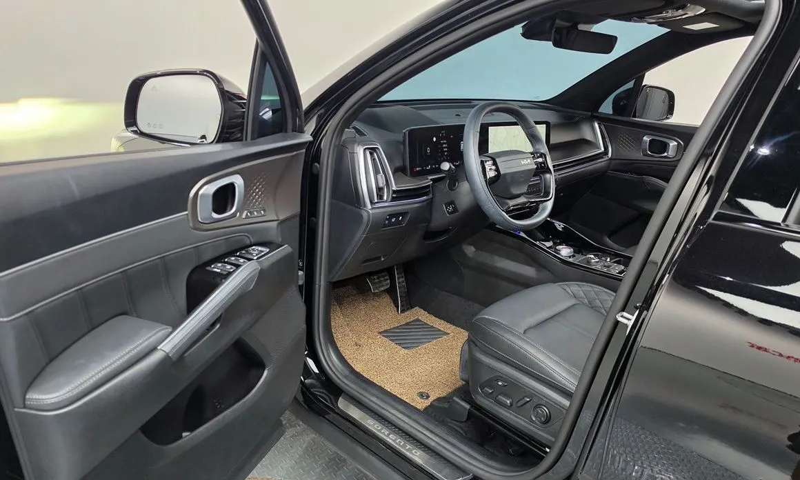 Kia Sorento — фото 8