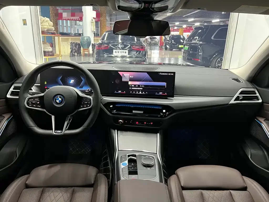 BMW i3 — фото 2