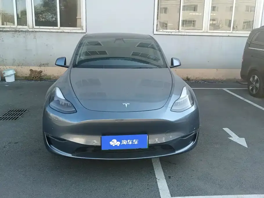 Tesla Model Y — фото 4