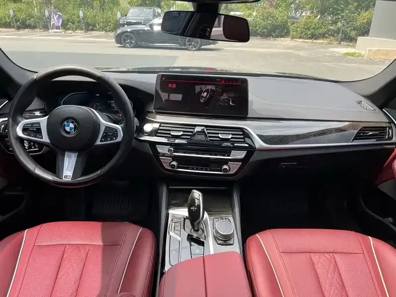 BMW 5 Series — фото 2