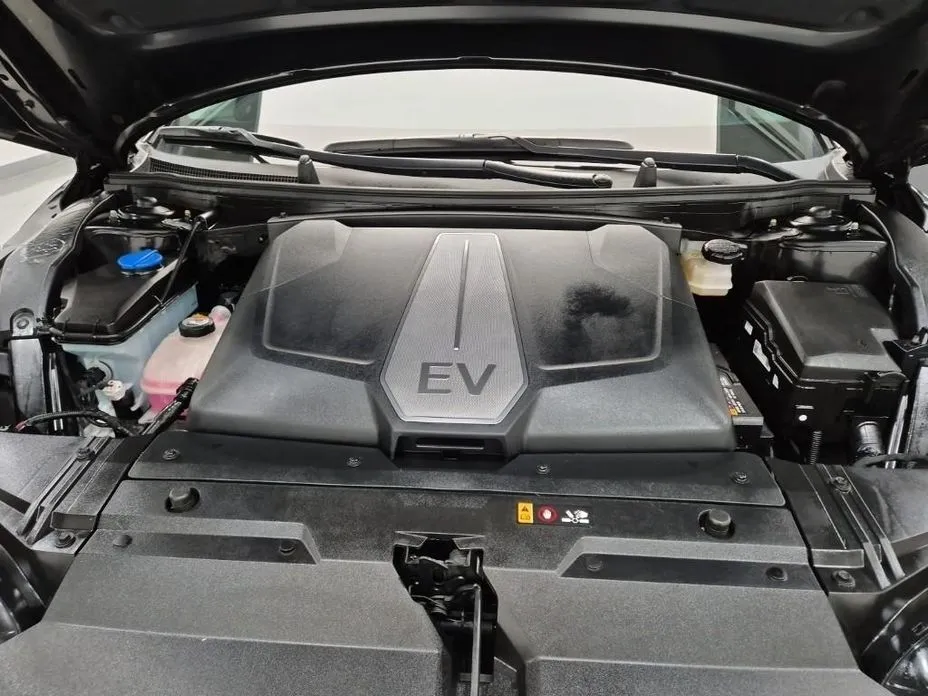 Kia EV6 — фото 10