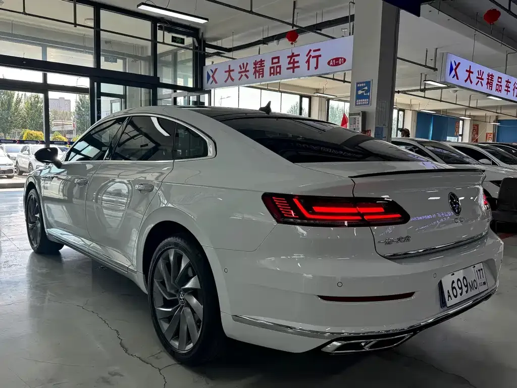 Volkswagen CC — фото 6