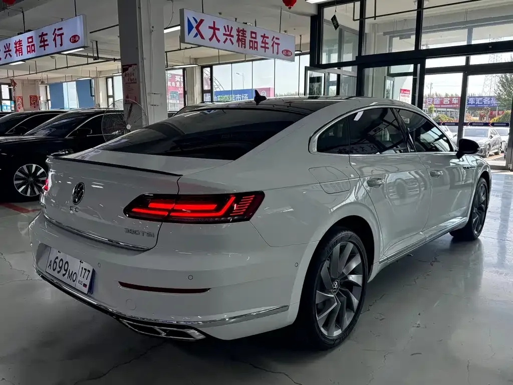 Volkswagen CC — фото 8