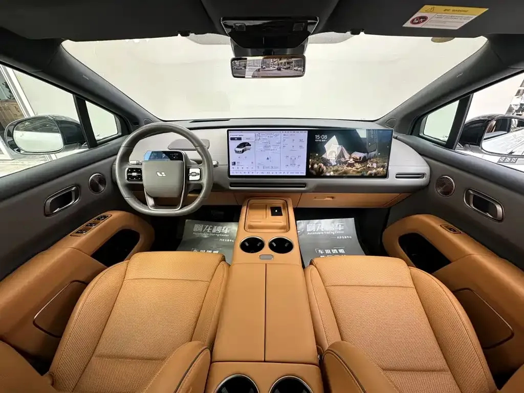 Li Auto Li i8 — фото 2