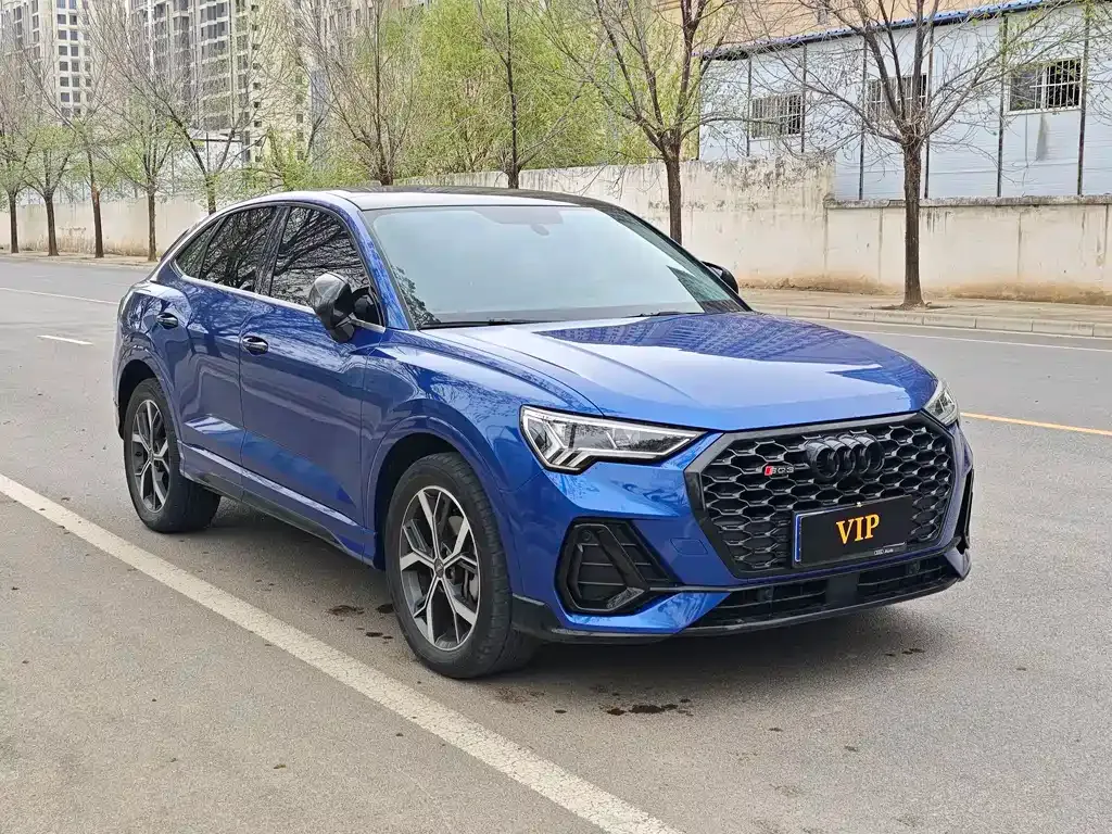 Audi Q3 Sportback — фото 9