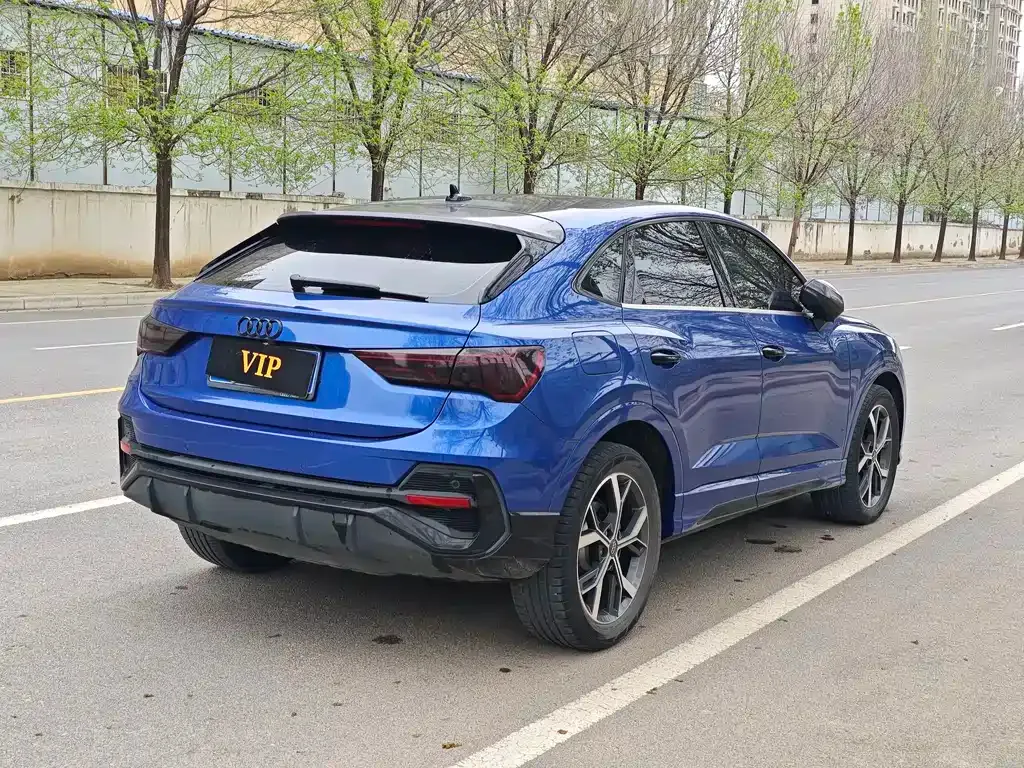 Audi Q3 Sportback — фото 4