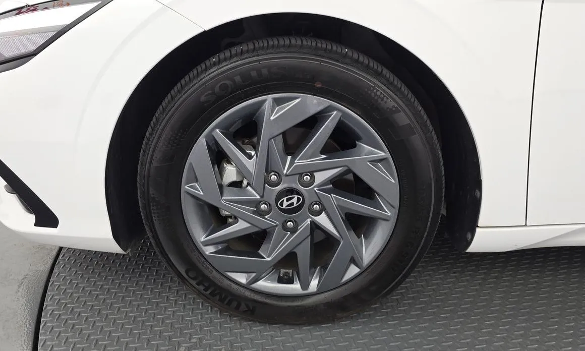 Hyundai AVANTE — фото 8